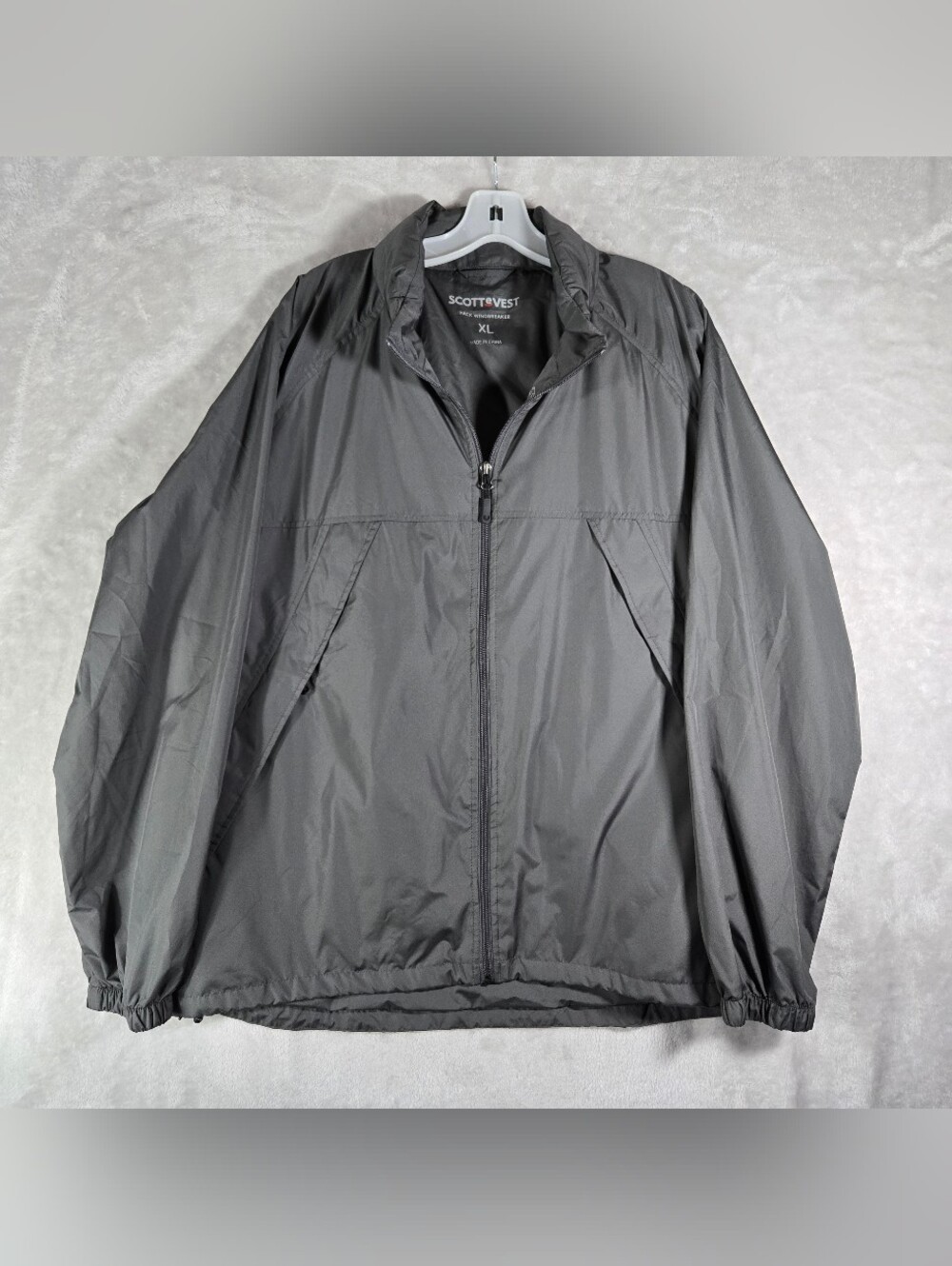 ScotteVest Pack Windbreaker Jacket Mens Size XL Extra Large Gray Hooded Full Zip